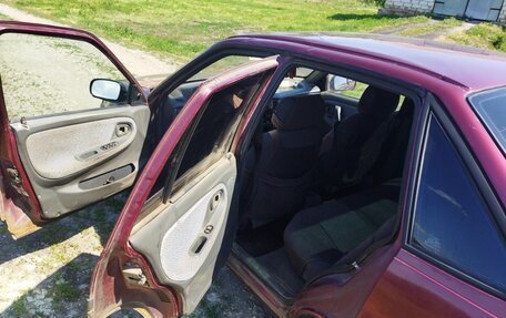 Daewoo Nexia I рестайлинг, 1999 год, 150 000 рублей, 22 фотография