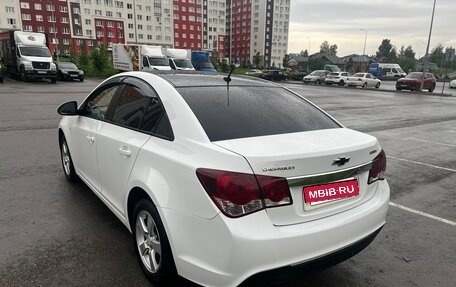 Chevrolet Cruze II, 2013 год, 800 000 рублей, 4 фотография