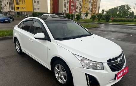 Chevrolet Cruze II, 2013 год, 800 000 рублей, 2 фотография