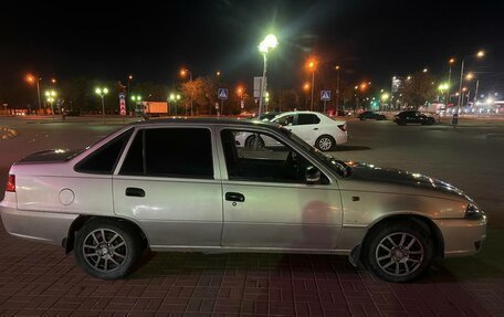 Daewoo Nexia I рестайлинг, 2010 год, 300 000 рублей, 2 фотография