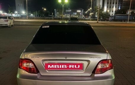Daewoo Nexia I рестайлинг, 2010 год, 300 000 рублей, 10 фотография