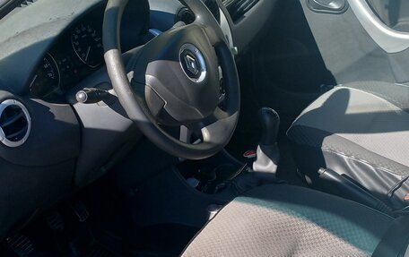 Renault Logan I, 2013 год, 430 000 рублей, 3 фотография