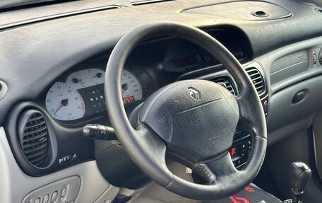 Renault Scenic III, 2000 год, 320 000 рублей, 2 фотография