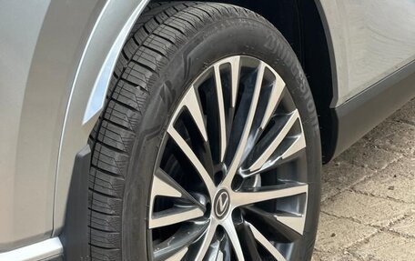 Lexus RX IV рестайлинг, 2024 год, 9 390 000 рублей, 14 фотография