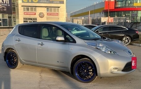 Nissan Leaf I, 2011 год, 500 000 рублей, 2 фотография