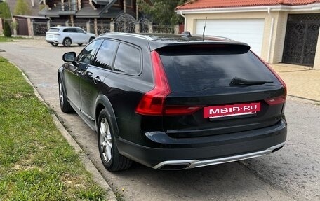 Volvo V90 Cross Country I рестайлинг, 2018 год, 2 490 000 рублей, 4 фотография