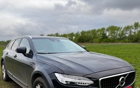Volvo V90 Cross Country I рестайлинг, 2018 год, 2 490 000 рублей, 5 фотография