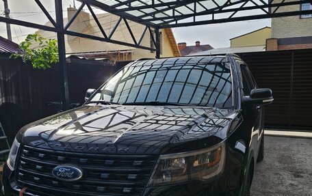 Ford Explorer VI, 2017 год, 2 800 000 рублей, 3 фотография