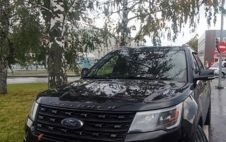 Ford Explorer VI, 2017 год, 2 800 000 рублей, 34 фотография