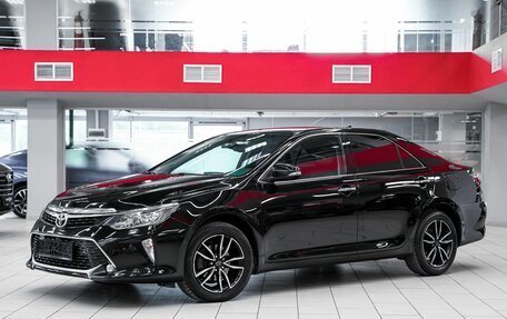 Toyota Camry, 2017 год, 1 999 000 рублей, 1 фотография