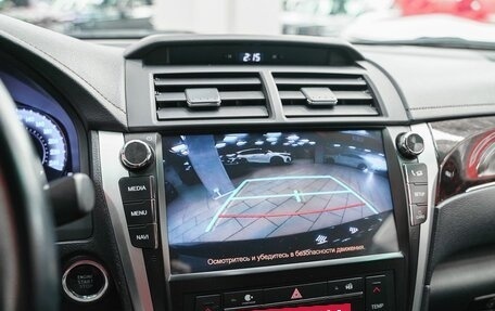 Toyota Camry, 2017 год, 1 999 000 рублей, 15 фотография