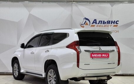 Mitsubishi Pajero Sport III рестайлинг, 2018 год, 2 700 000 рублей, 5 фотография