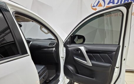 Mitsubishi Pajero Sport III рестайлинг, 2018 год, 2 700 000 рублей, 27 фотография