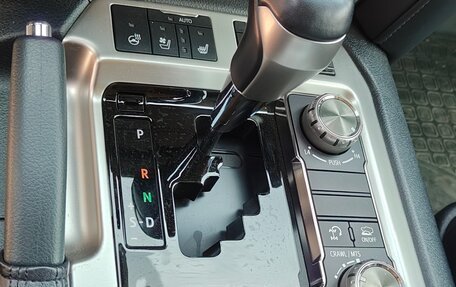 Toyota Land Cruiser 200, 2018 год, 9 500 000 рублей, 7 фотография