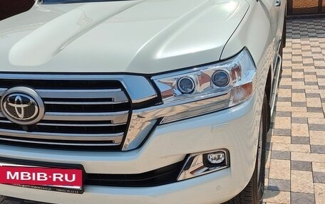 Toyota Land Cruiser 200, 2018 год, 9 500 000 рублей, 3 фотография