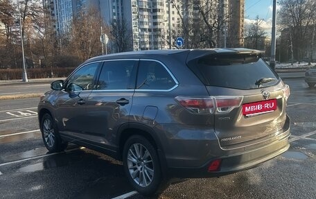 Toyota Highlander III, 2015 год, 3 200 000 рублей, 4 фотография