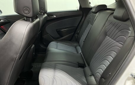 Opel Astra J, 2015 год, 790 000 рублей, 8 фотография