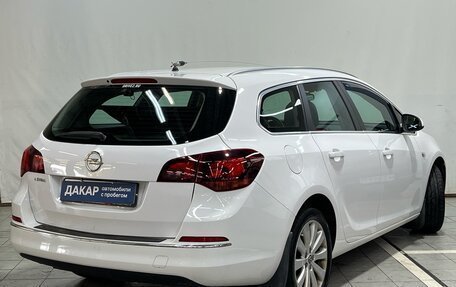 Opel Astra J, 2015 год, 790 000 рублей, 3 фотография