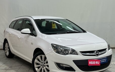 Opel Astra J, 2015 год, 790 000 рублей, 2 фотография