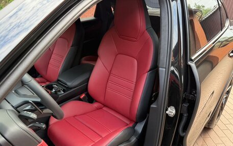 Porsche Cayenne III, 2025 год, 31 000 000 рублей, 10 фотография