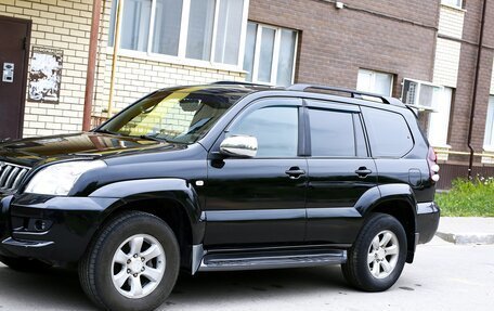 Toyota Land Cruiser Prado 120 рестайлинг, 2007 год, 2 300 000 рублей, 8 фотография