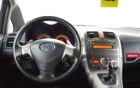 Toyota Auris II, 2008 год, 650 000 рублей, 11 фотография