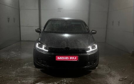 Volkswagen Golf VI, 2011 год, 1 100 000 рублей, 1 фотография