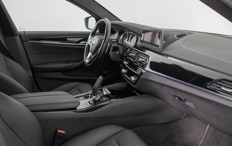 BMW 5 серия, 2019 год, 3 750 000 рублей, 10 фотография