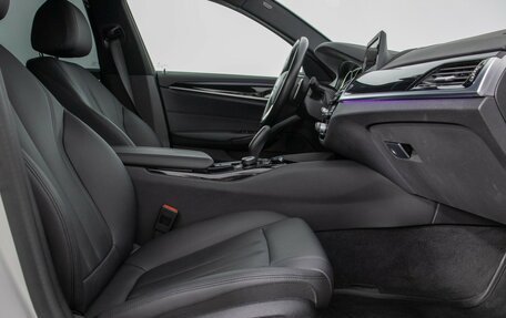 BMW 5 серия, 2019 год, 3 750 000 рублей, 11 фотография