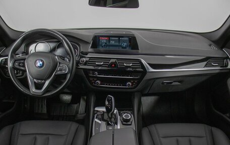 BMW 5 серия, 2019 год, 3 750 000 рублей, 18 фотография