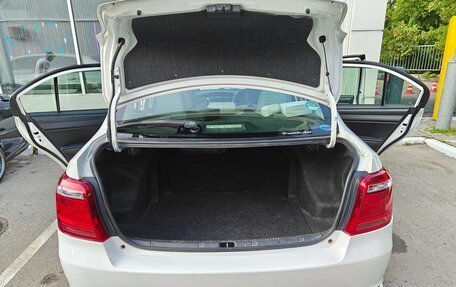 Toyota Corolla, 2015 год, 1 300 000 рублей, 4 фотография
