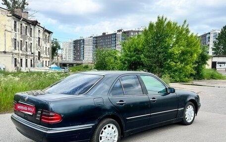 Mercedes-Benz E-Класс, 2001 год, 225 000 рублей, 5 фотография