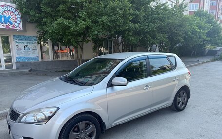 KIA cee'd I рестайлинг, 2011 год, 800 000 рублей, 5 фотография