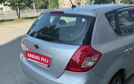 KIA cee'd I рестайлинг, 2011 год, 800 000 рублей, 3 фотография