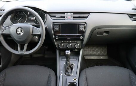 Skoda Octavia, 2018 год, 1 599 000 рублей, 17 фотография