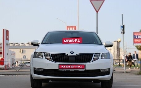 Skoda Octavia, 2018 год, 1 599 000 рублей, 2 фотография