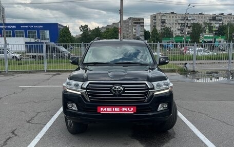 Toyota Land Cruiser 200, 2016 год, 5 850 000 рублей, 6 фотография