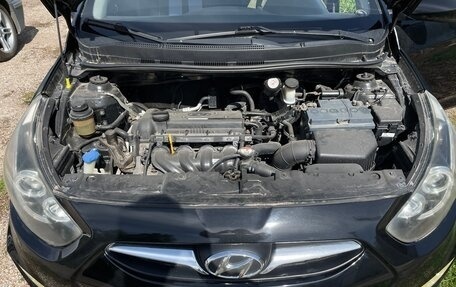 Hyundai Solaris II рестайлинг, 2013 год, 650 000 рублей, 6 фотография