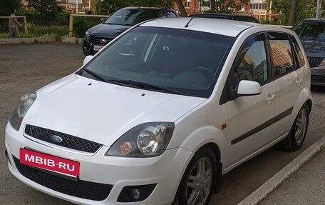 Ford Fiesta, 2008 год, 550 000 рублей, 2 фотография