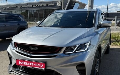 Geely Coolray I, 2022 год, 1 600 000 рублей, 2 фотография