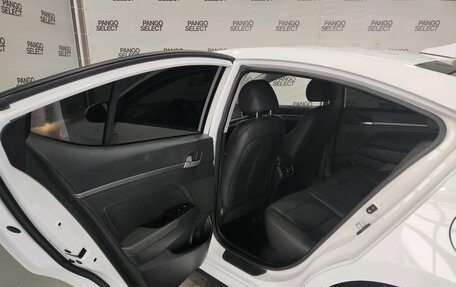 Hyundai Elantra VI рестайлинг, 2017 год, 1 360 000 рублей, 13 фотография