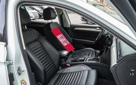 Volkswagen Passat B8 рестайлинг, 2017 год, 1 800 000 рублей, 8 фотография