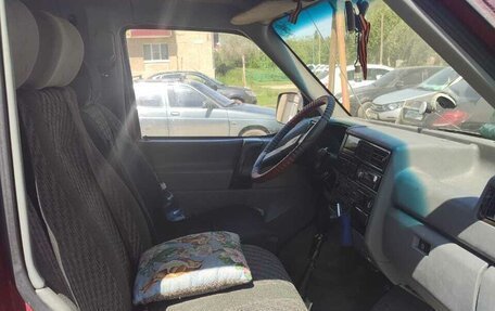 Volkswagen Caravelle T4, 1992 год, 270 000 рублей, 2 фотография