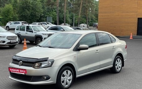 Volkswagen Polo VI (EU Market), 2011 год, 950 000 рублей, 6 фотография