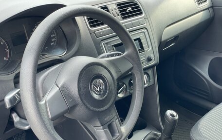 Volkswagen Polo VI (EU Market), 2011 год, 950 000 рублей, 12 фотография