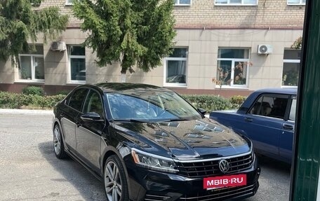 Volkswagen Passat B8 рестайлинг, 2018 год, 2 000 000 рублей, 5 фотография