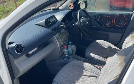 Mazda Demio III (DE), 2002 год, 370 000 рублей, 13 фотография