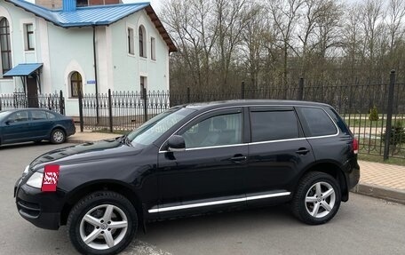 Volkswagen Touareg III, 2004 год, 590 000 рублей, 13 фотография