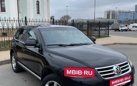 Volkswagen Touareg III, 2004 год, 590 000 рублей, 2 фотография