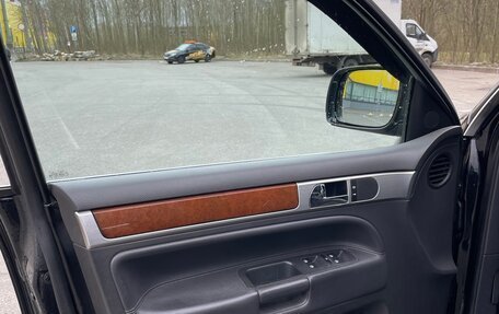 Volkswagen Touareg III, 2004 год, 590 000 рублей, 26 фотография